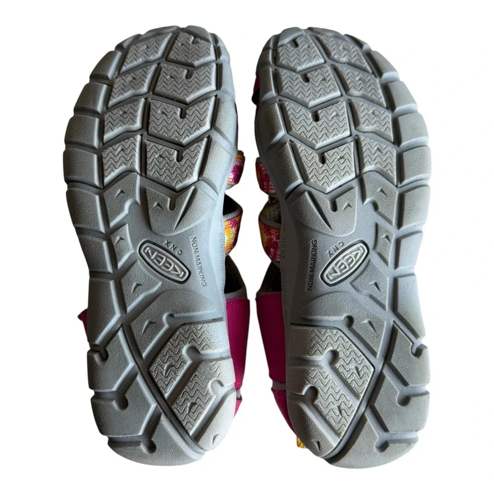 Keen Pink Seacamp II CNX Fisherman‎ Water Hiking Sandals Big Girls Size 5 Shoes